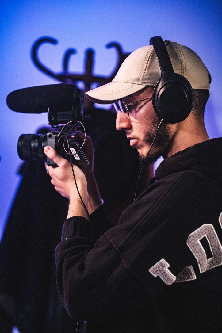 Yasin Moukhchane en tournage