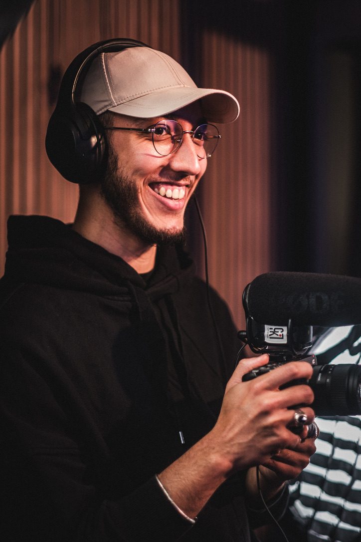 Yasin Moukhchane, caméra en main
